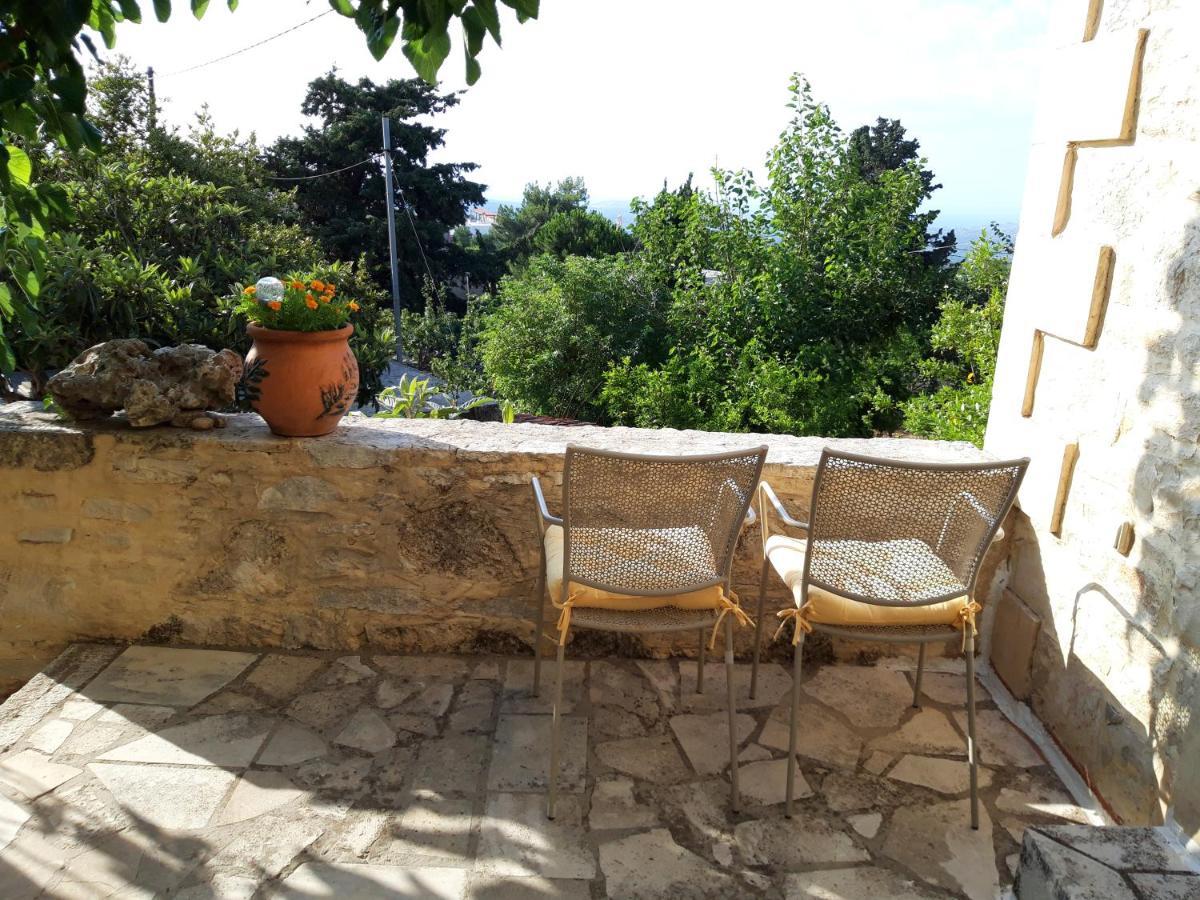 Villa Aloni Margaritai Bagian luar foto